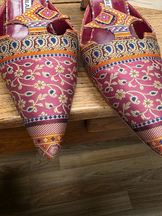 Manolo Blahnik Shoes - Manolo Blahnik Burgundy & Gold Jacquard heels, Size 38 (original box & dust bag)